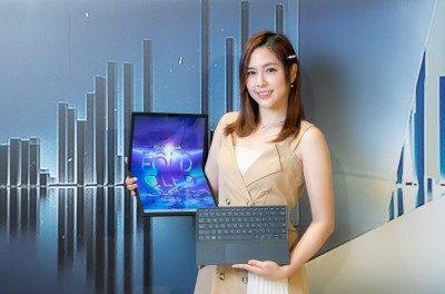 《2022 CES》華碩全球首款17.3吋摺疊筆電現身   加碼太空任務紀念版