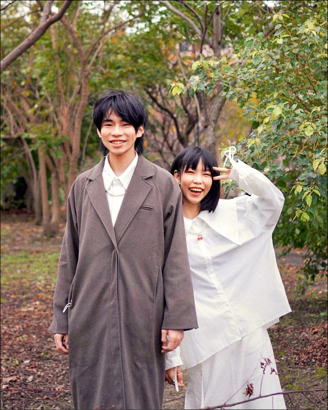 丁丁婚後首次人妻生日 Skippy唱大港像做夢