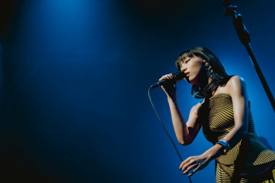 選秀結束10年沒聯絡…「最神秘神曲原唱」巡演 金曲歌后突現身秒淚崩