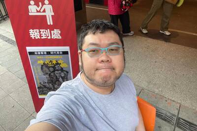 四叉貓嬌喊：心生畏懼 護理師尬貓貓反遭當範本