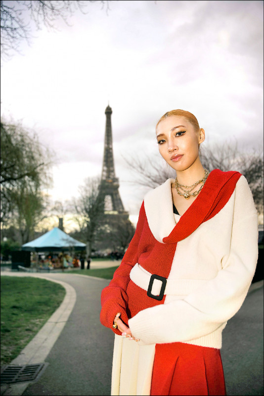 Karencici巴黎瘋逛古著店 沿街看美女