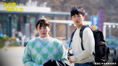韓單親媽媽逗暖男開心「起反應」 歷盡艱辛找回幸福