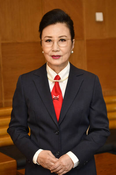 75歲香港娛樂圈大姊大 汪明荃鬆口想休息