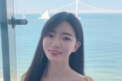 超誇張！韓國直播主香港當街遭非禮 狂徒狼吻襲胸後逃逸