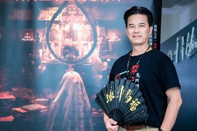 李興文《粽邪3》見雙胞胎「古曼麗」超毛！見證舍利子神蹟「還發金光」