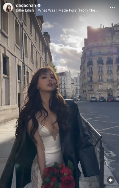 才剛被爆介入阿Sa與百億男友戀情 E奶女神突曬「超兇」婚紗照