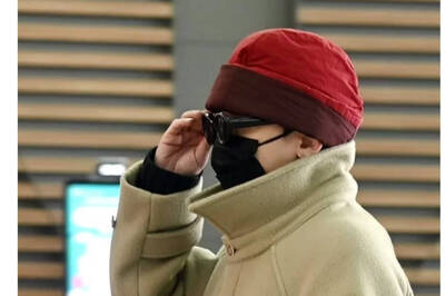 G-Dragon飛起來了！  現身仁川機場赴美參加活動