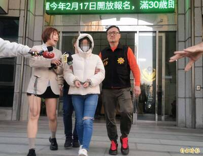虐童案女社工遭上銬移送！ 通靈少女劉柏君心碎：莫名其妙