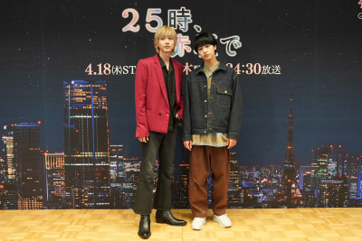 《25時，赤坂見》駒新CP「喬下巴」狂親！   凌晨一點私照公開