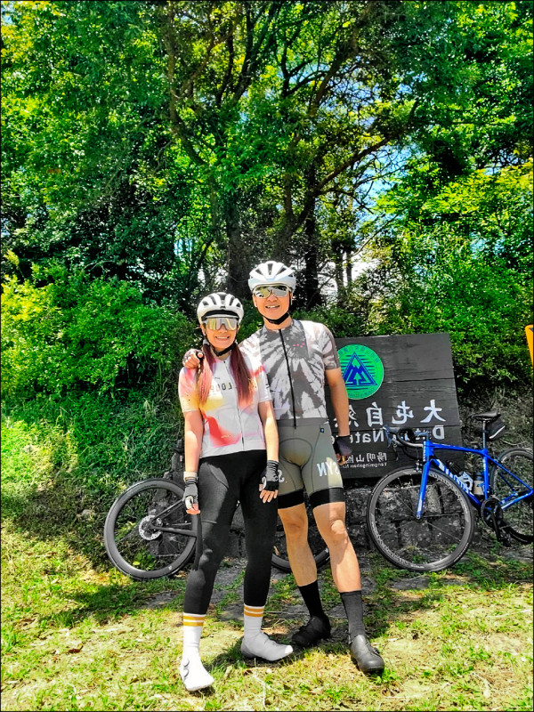 柯以柔恢單 練公路車遇真愛