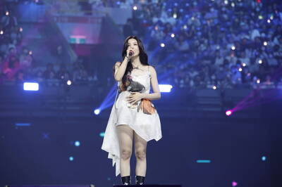 （高雄直擊）權恩妃「五階段兔子」大變身！女王秒變小動物萌翻