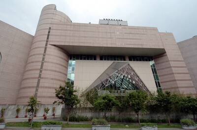 公視爆弊案！員工「私吞公款3年」只被記大過