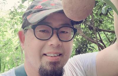 知名造型師林國基好厲害  只花0.5秒拒換新手機