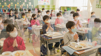 日本小學生有禮又準時？女導演花700小時追真相