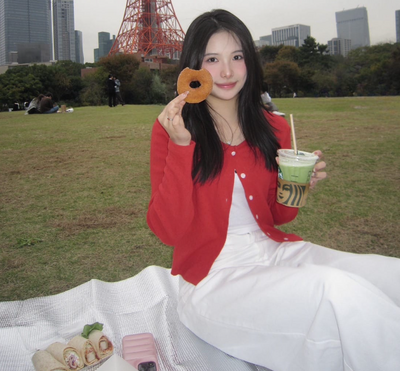 蔡詩萍曝19歲愛女留日近照 氣質野餐美翻天！他：難道我沒功勞嗎