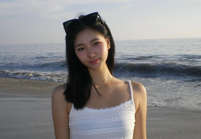 小S大女兒留美2個月不藏了！「海邊辣曬翹臀」網看呆