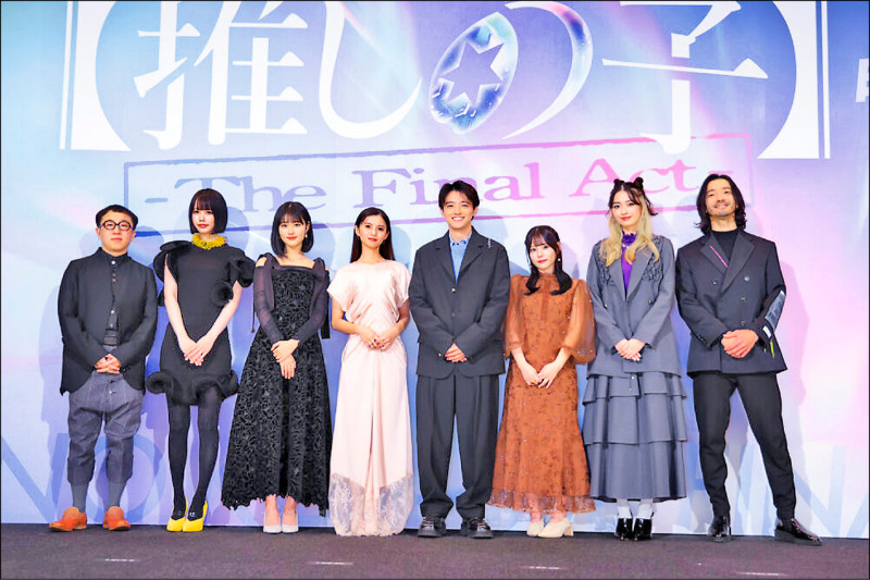 《我推的孩子》前夜祭  齋藤飛鳥驚爆說謊26年  櫻井海音笑稱29歲