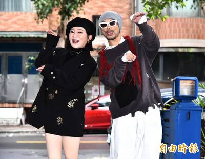 王彩樺對黃明志唱《蛇出來了》老公竟沒生氣！封另一半「雙頭蛇」