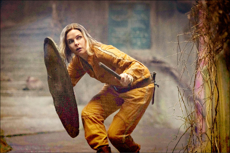 蕾貝卡自豪《末日地堡》成就   開心打造最後兩季