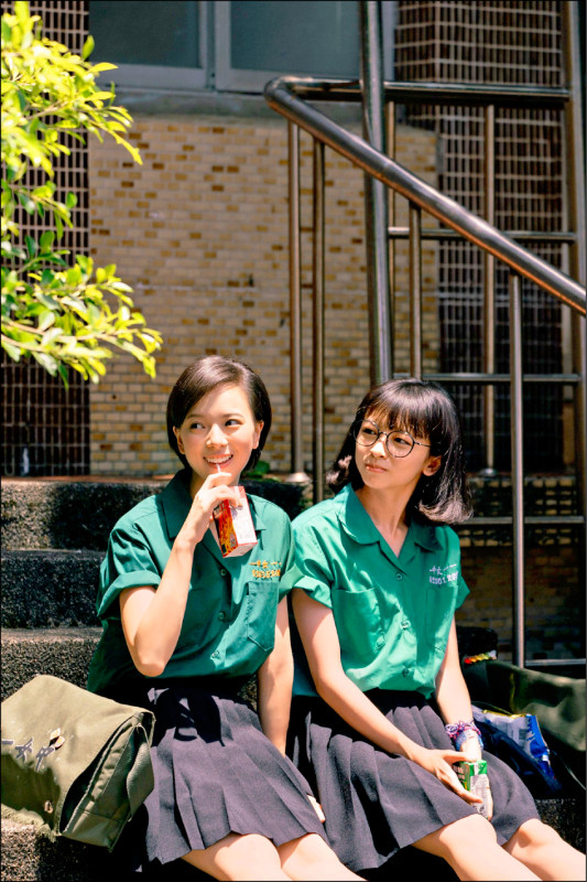 北一女小綠綠制服夯 《夜校女生》掀友誼冒險