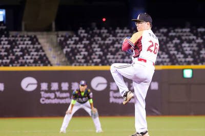 （影）李明洋挺進大巨蛋 不拿麥改站投手丘