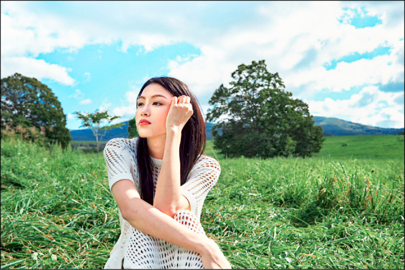 游宇潼進軍歌壇 呢喃說唱失眠夜晚