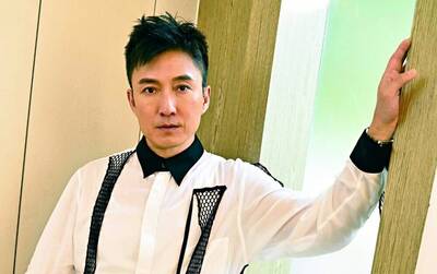 48歲香港視帝陳山聰驚傳婚變   摘除婚戒露餡