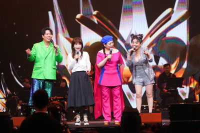 《WE ARE 我們的除夕夜》登熱搜第一  蔡秋鳳聽《金包銀》大合唱好感動