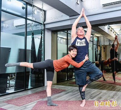(專訪)Lulu蛇攀開筋骨 黃仲崑臉紅喊好熱