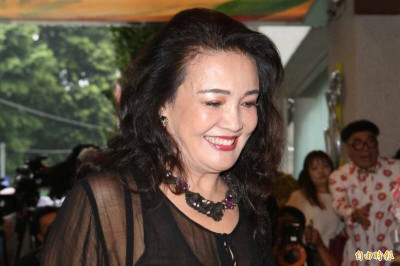 大快人心！張蘭直播帳號遭封 官方再曝內情網激喊：S看到了嗎