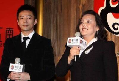 張蘭、汪小菲抖音帳號遭封禁！ 中國網友喊話微博CEO：快跟上