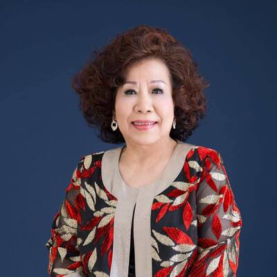 黃越綏新書惹風波 粉絲擔心安危寫信致歉