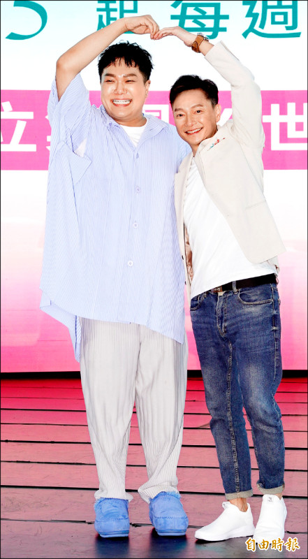 謝祖武情人節紅包獻愛妻 關韶文避談鬼鬼女兒生父