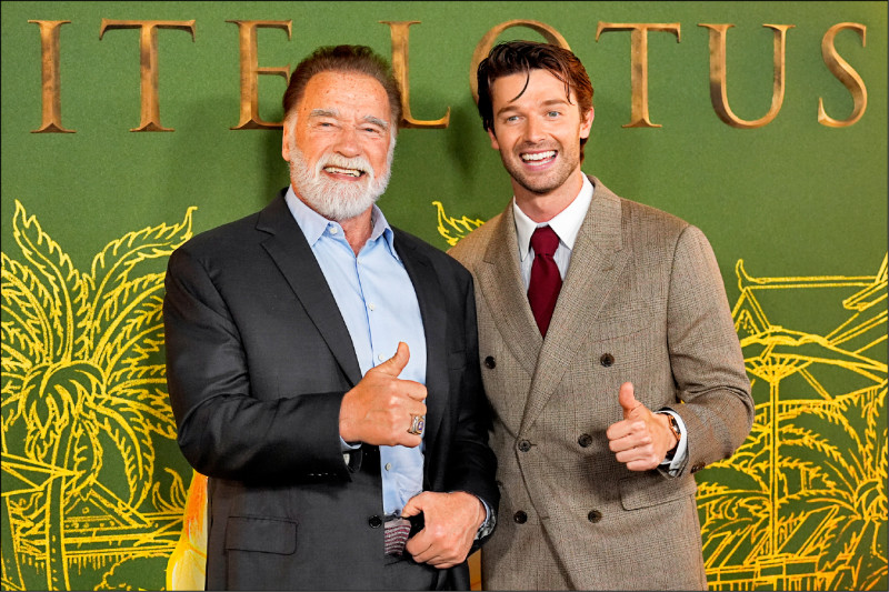 （曼谷直擊）派翠克取經星爸全裸上陣    阿諾豎大拇指