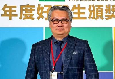 ICU醫師陳志金「門診10不」 發文10分鐘好驚人