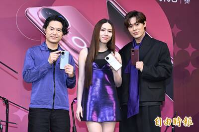 告五人犬青為雲安做這件事竟被嫌「爛」！演唱會一票難求卻有例外