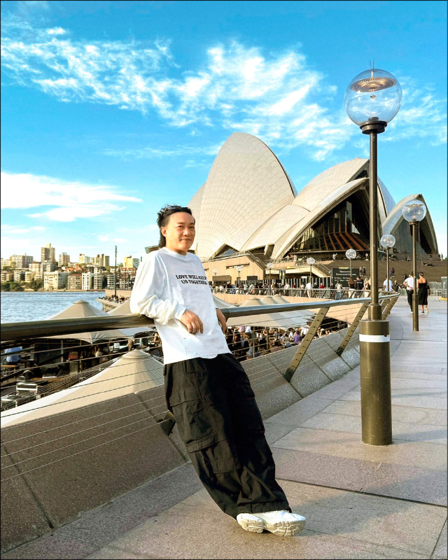 陳奕迅雄蛋開唱售票實名制-E神邀粉絲親臨現場