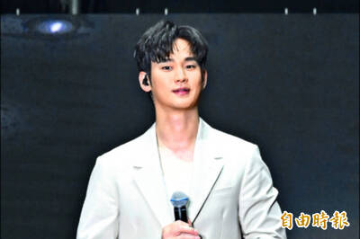 金秀賢身心瀕臨崩潰 友人揭他狀態：身邊需要有人陪