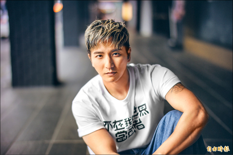 《人物專訪》「筋肉老爸」小煜路邊鬆一下！ 招了被辣妻列管