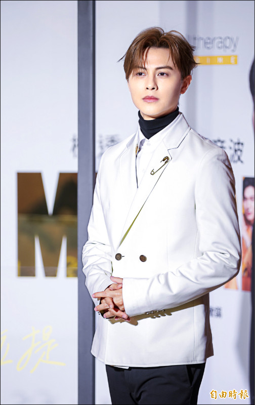 王子得意比毛弟年輕 盼棒棒堂進廠修修臉