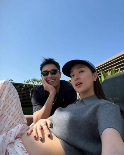 （影）恭喜！楊祐寧老婆懷第3胎 水某摸凸肚報喜