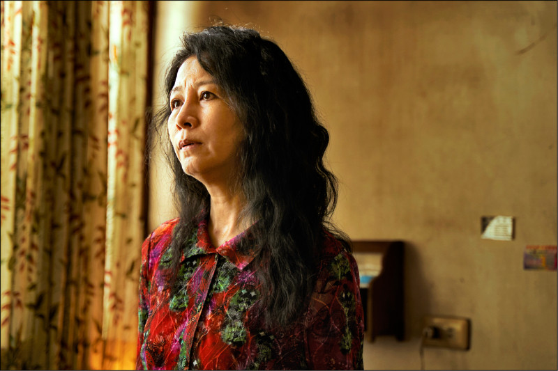 方文琳轉型演惡婆婆 憶罹癌辛酸淚灑特映會