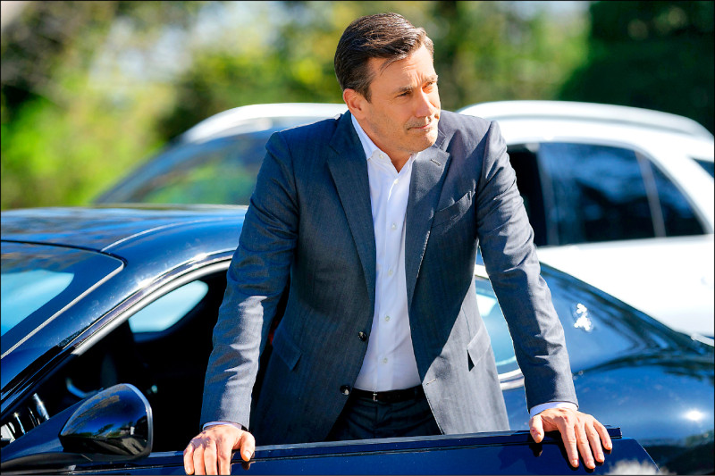 《人物專訪2-2》喬漢姆戲外物欲低 《掩耳盜鄰》探討人際疏離