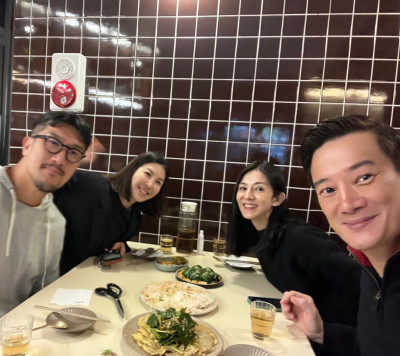 50歲玉女掌門人變這樣！首爾現蹤勾帥尪被誇：女神真的很神