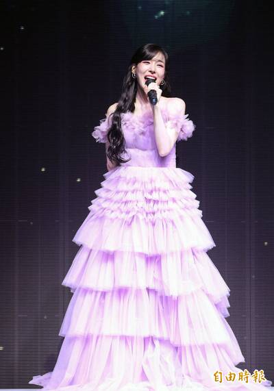 Tiffany獻唱少女時代神曲！破2000名台粉超感動「記者們也快哭」