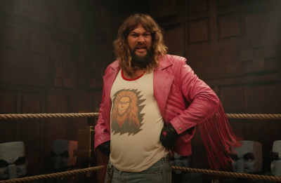 痛扁水行俠變身人氣王！《MINECRAFT 麥塊電影》雞騎士迷因爆紅