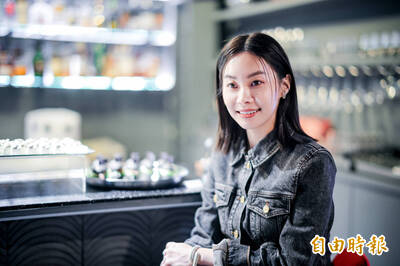 台語歌后遭潑水霸凌！罕見自剖傷痛遭虧「小時候是啞巴」