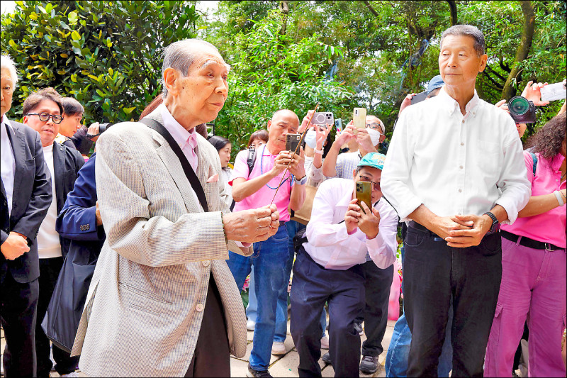 92歲經紀人感慨30年 鄧麗君電話約見成永別
