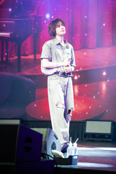 NIEL新歌全球首唱獻台灣！幽默開價2.8億賣「原味護唇膏」