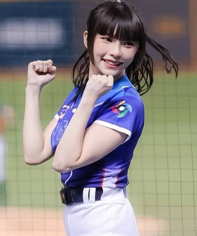 元配怒了直球對決   嗆李芷霖：吃我老公小頭不怕長菜花